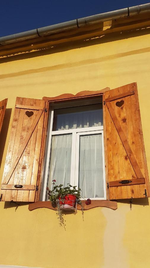 Barcut Chalet Giuel מראה חיצוני תמונה