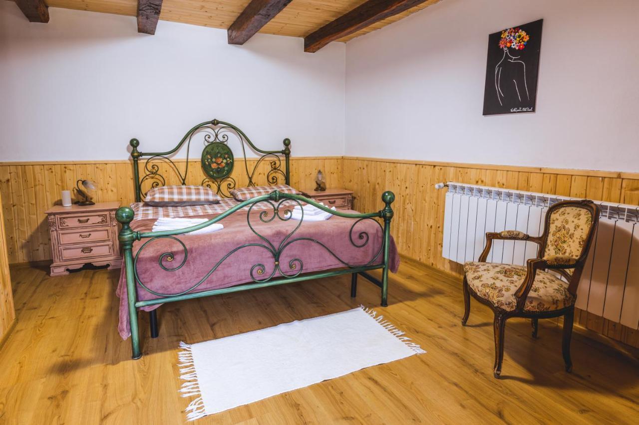 Barcut Chalet Giuel מראה חיצוני תמונה