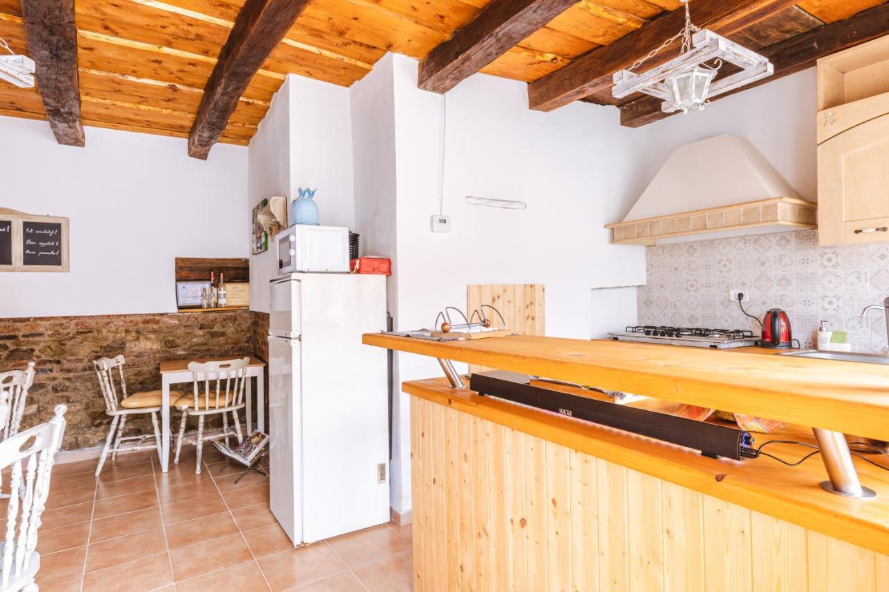 Barcut Chalet Giuel מראה חיצוני תמונה