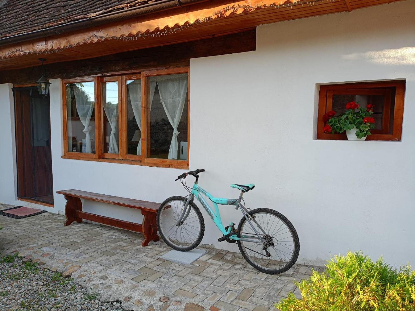 Barcut Chalet Giuel מראה חיצוני תמונה